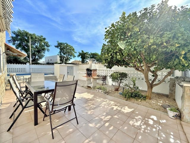 4 chambre Villa/Maison à vendre à Empuriabrava, Castelló d'Empúries avec piscine - 615 000 € (Ref: 9299019)