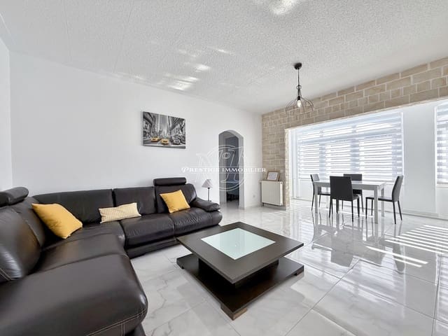 4 makuuhuone Huvila myytävänä paikassa Empuriabrava, Castelló d'Empúries mukana uima-altaan - 595 000 € (Ref: 9299019)
