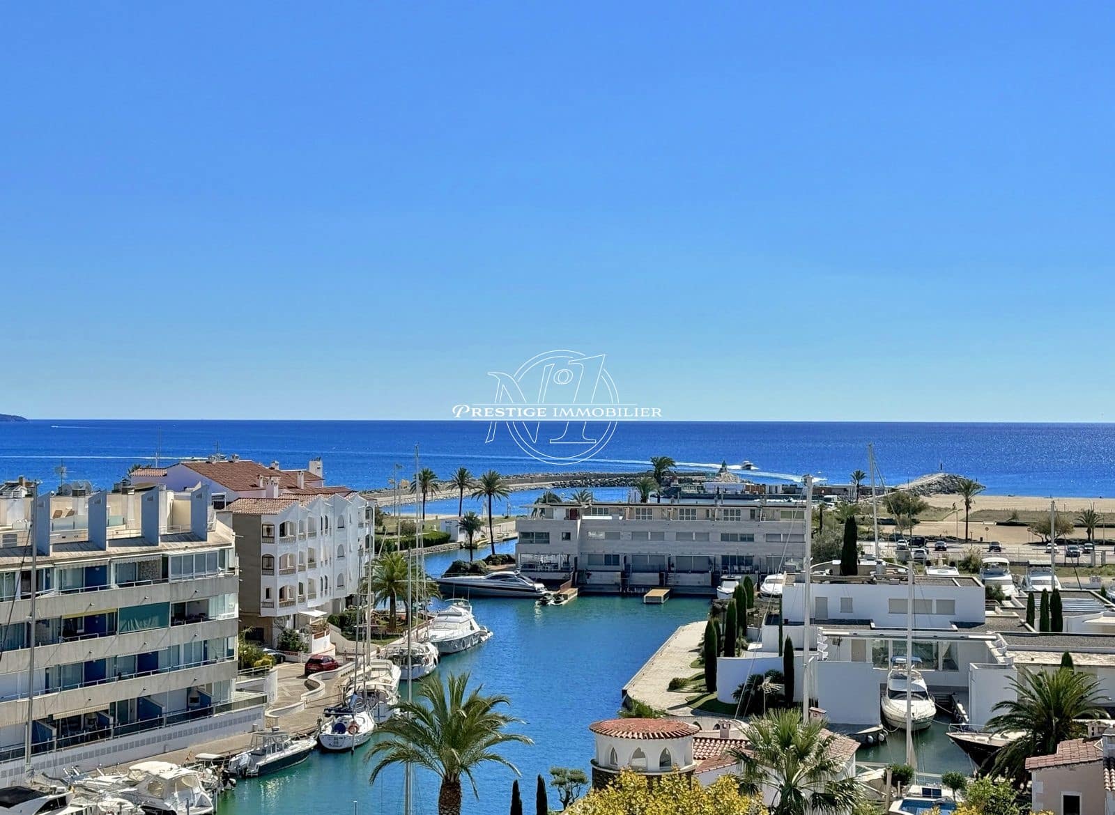 2 bedroom Apartment for sale in Empuriabrava - € 490,000 (Ref: 9302814)