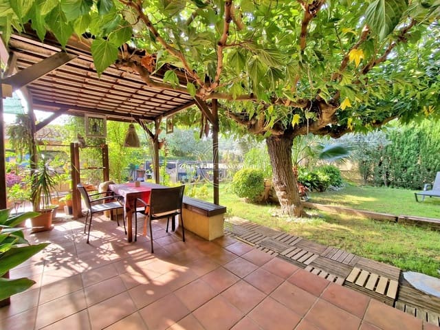 7 Zimmer Villa zu verkaufen in Sant Miquel de Fluvià - 620.000 € (Ref: 9307120)