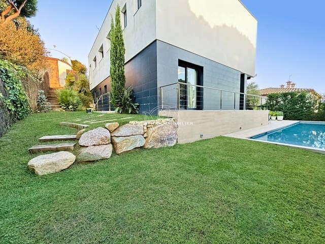6 bedroom Villa for sale in Platja d'Aro, Castell-Platja d'Aro with pool - € 2,995,000 (Ref: 9319847)