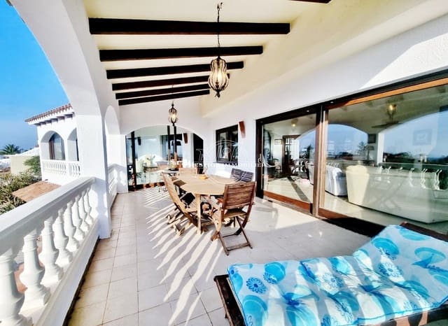 4 Zimmer Villa zu verkaufen in Roses mit Pool - 749.000 € (Ref: 9326430)