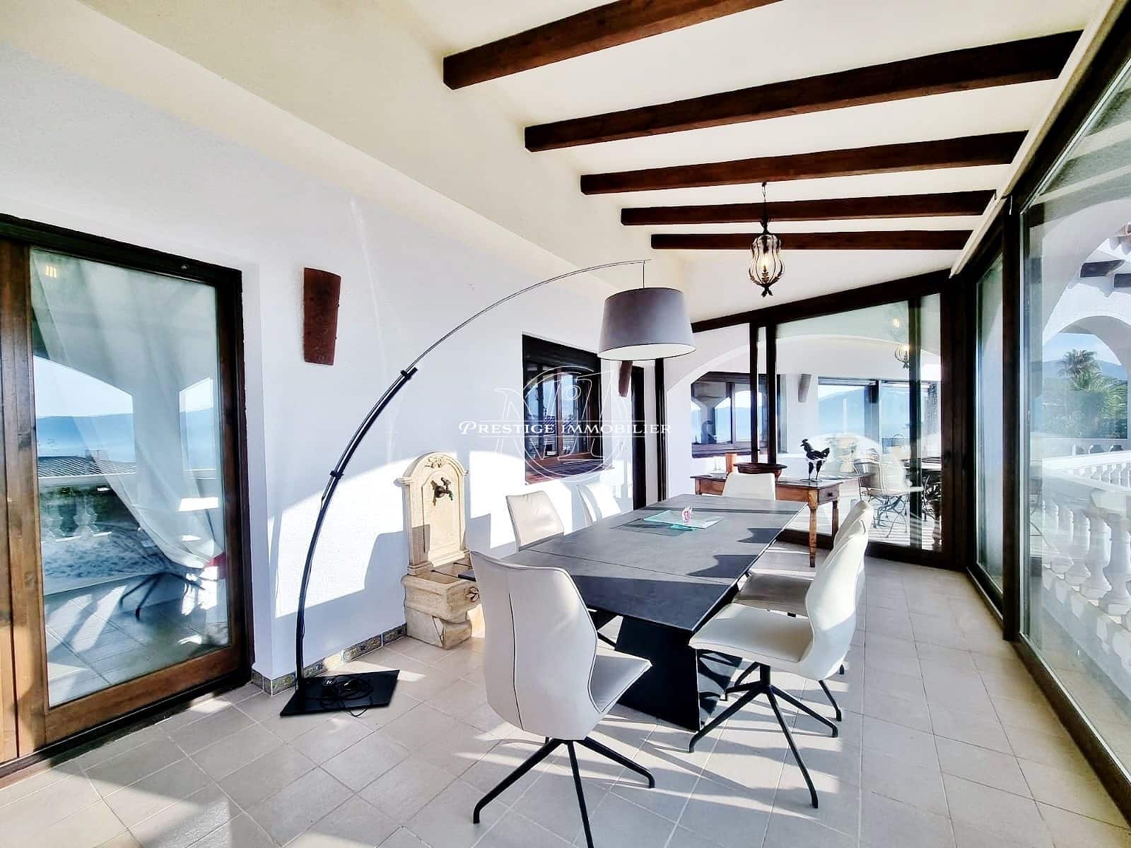 4 Zimmer Villa zu verkaufen in Roses mit Pool - 749.000 € (Ref: 9326430)