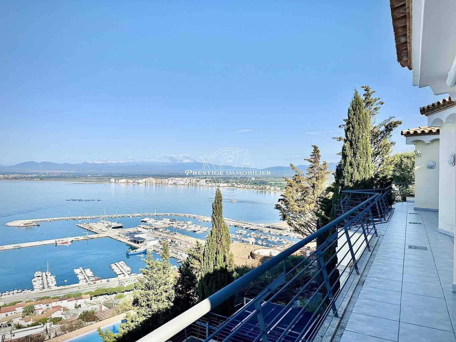 4 sypialnia Willa na sprzedaż w Roses z basenem - 1 357 000 € (Ref: 9341726)