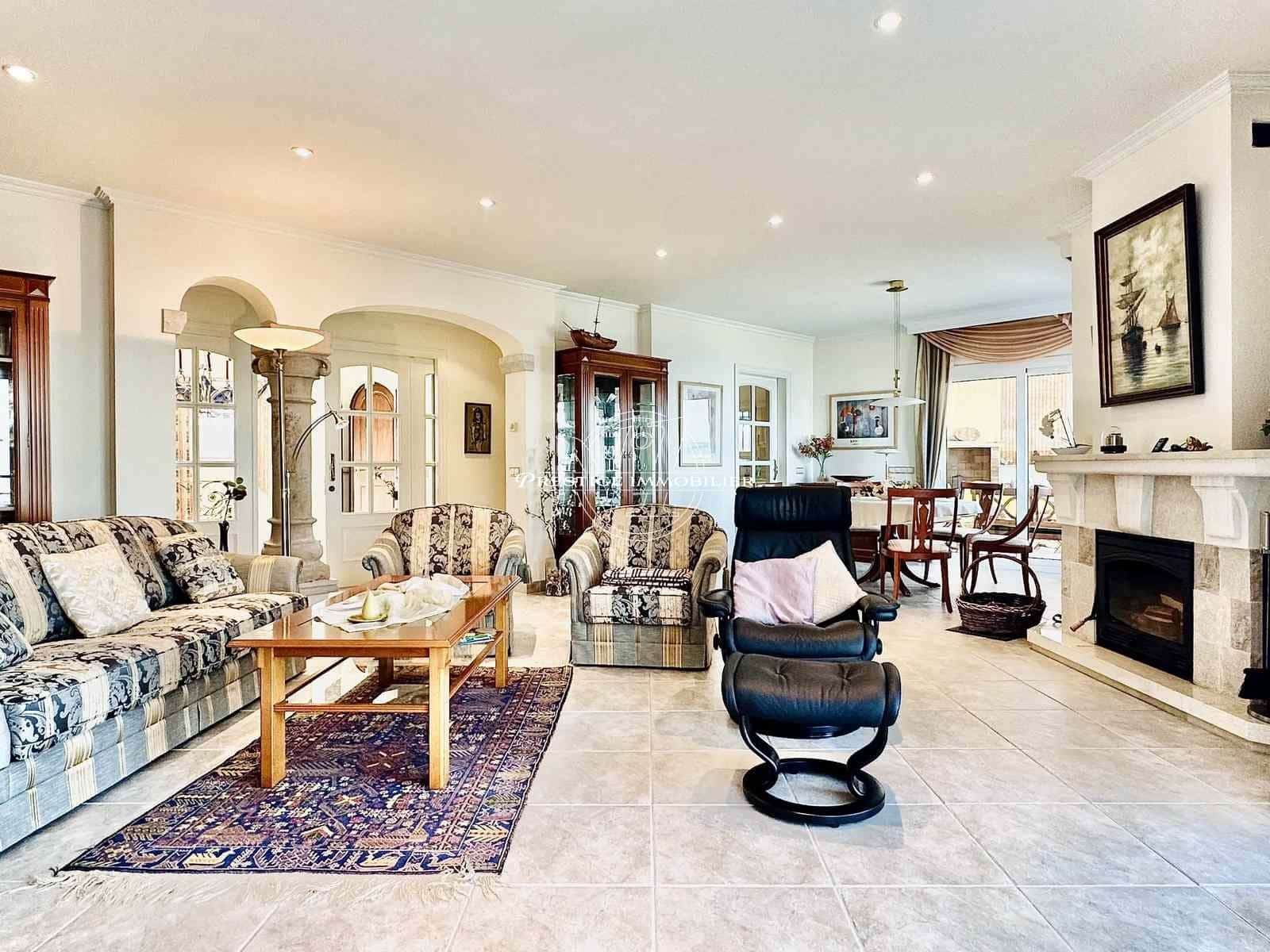 4 sypialnia Willa na sprzedaż w Roses z basenem - 1 357 000 € (Ref: 9341726)