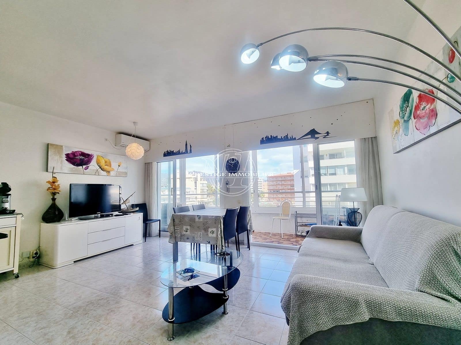 2 bedroom Apartment for sale in Roses with pool - € 239,500 (Ref: 9345698)