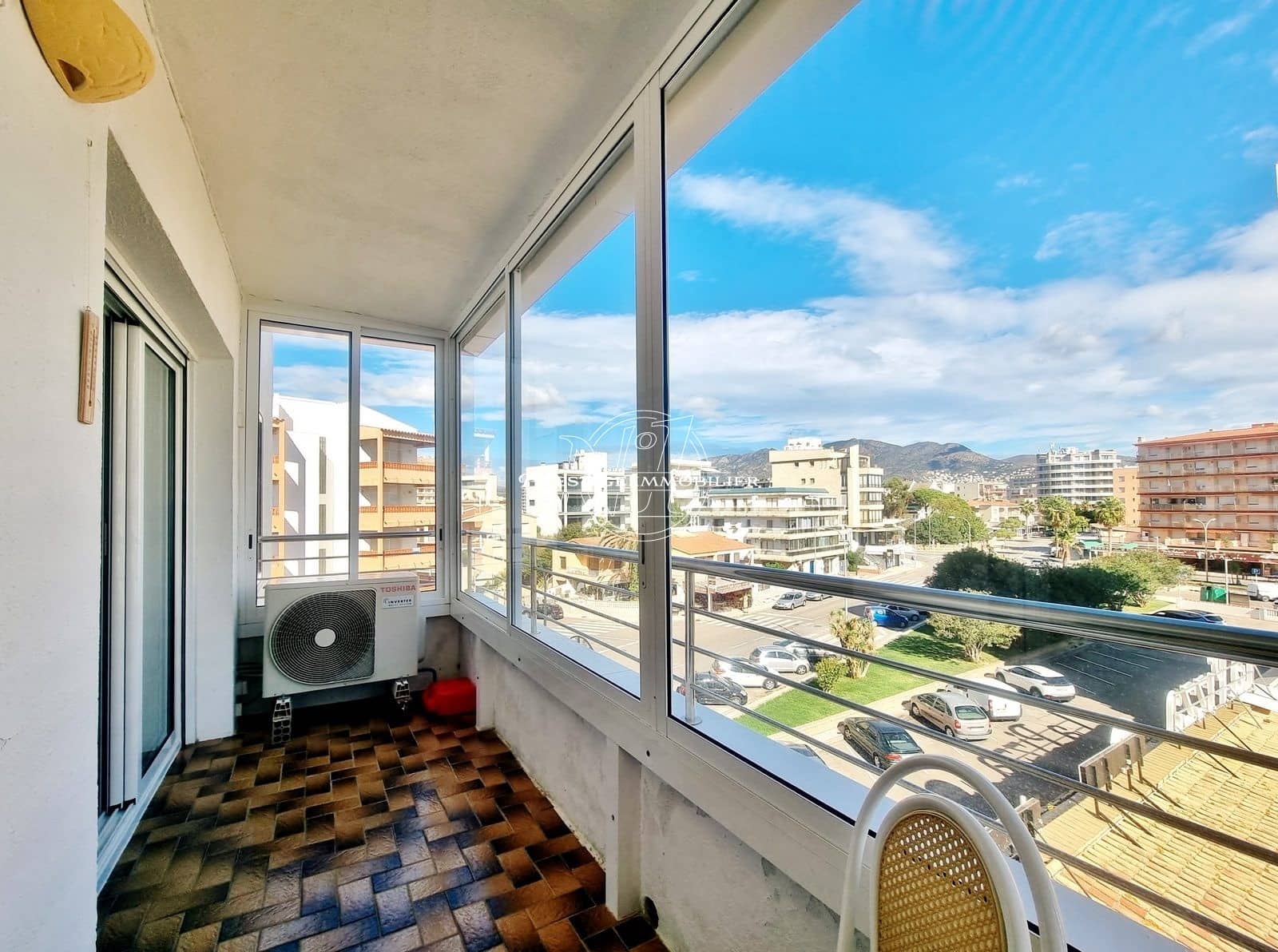 2 bedroom Apartment for sale in Roses with pool - € 239,500 (Ref: 9345698)