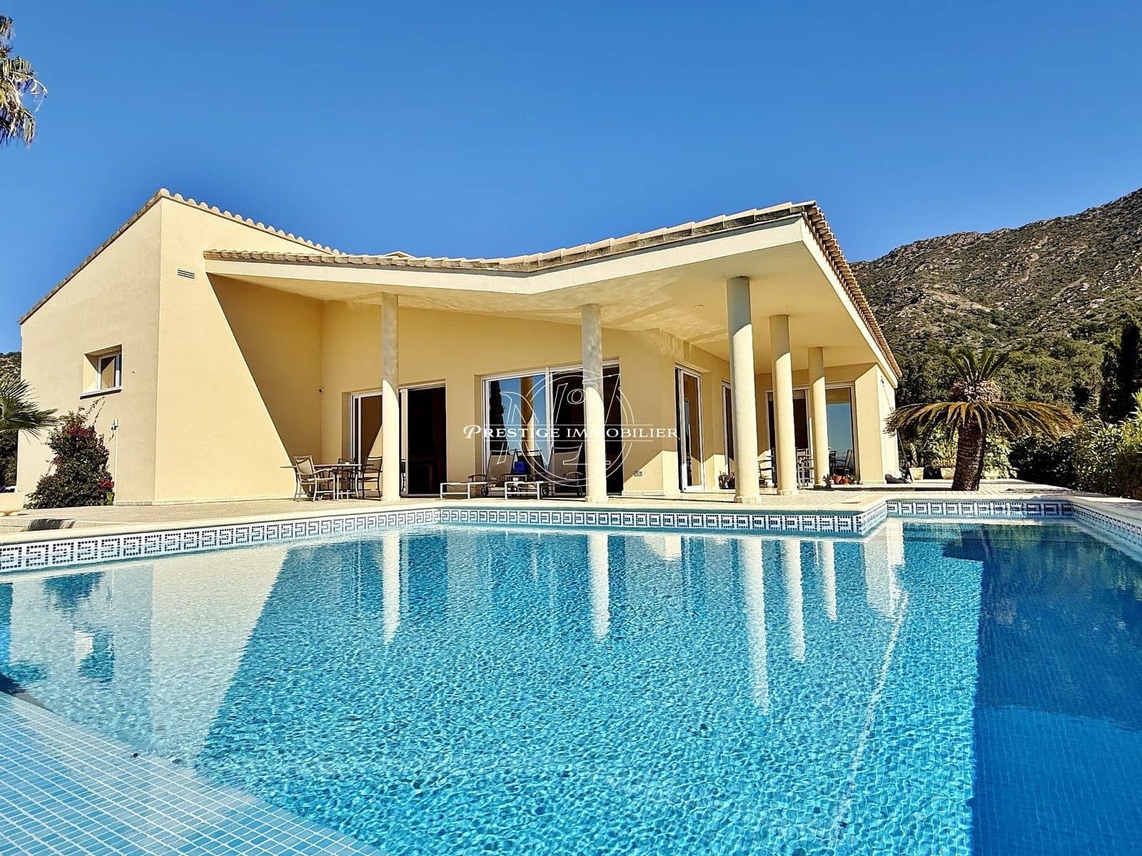 4 slaapkamer Villa te koop in Palau-saverdera met zwembad - € 1.250.000 (Ref: 9362288)