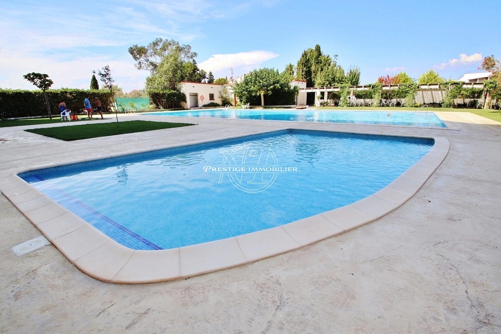 1 bedroom Apartment for sale in Roses with pool - € 129,000 (Ref: 9373927)