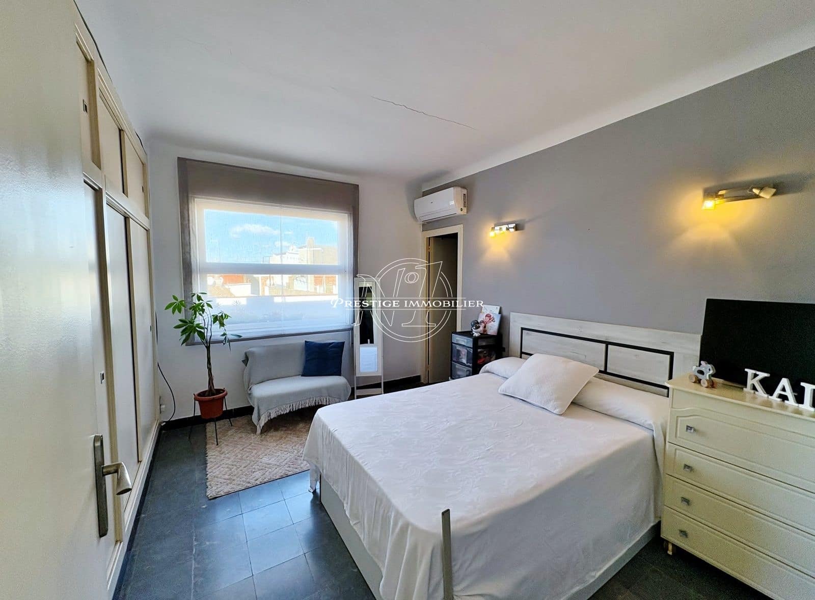 2 bedroom Apartment for sale in Roses - € 275,000 (Ref: 9373930)