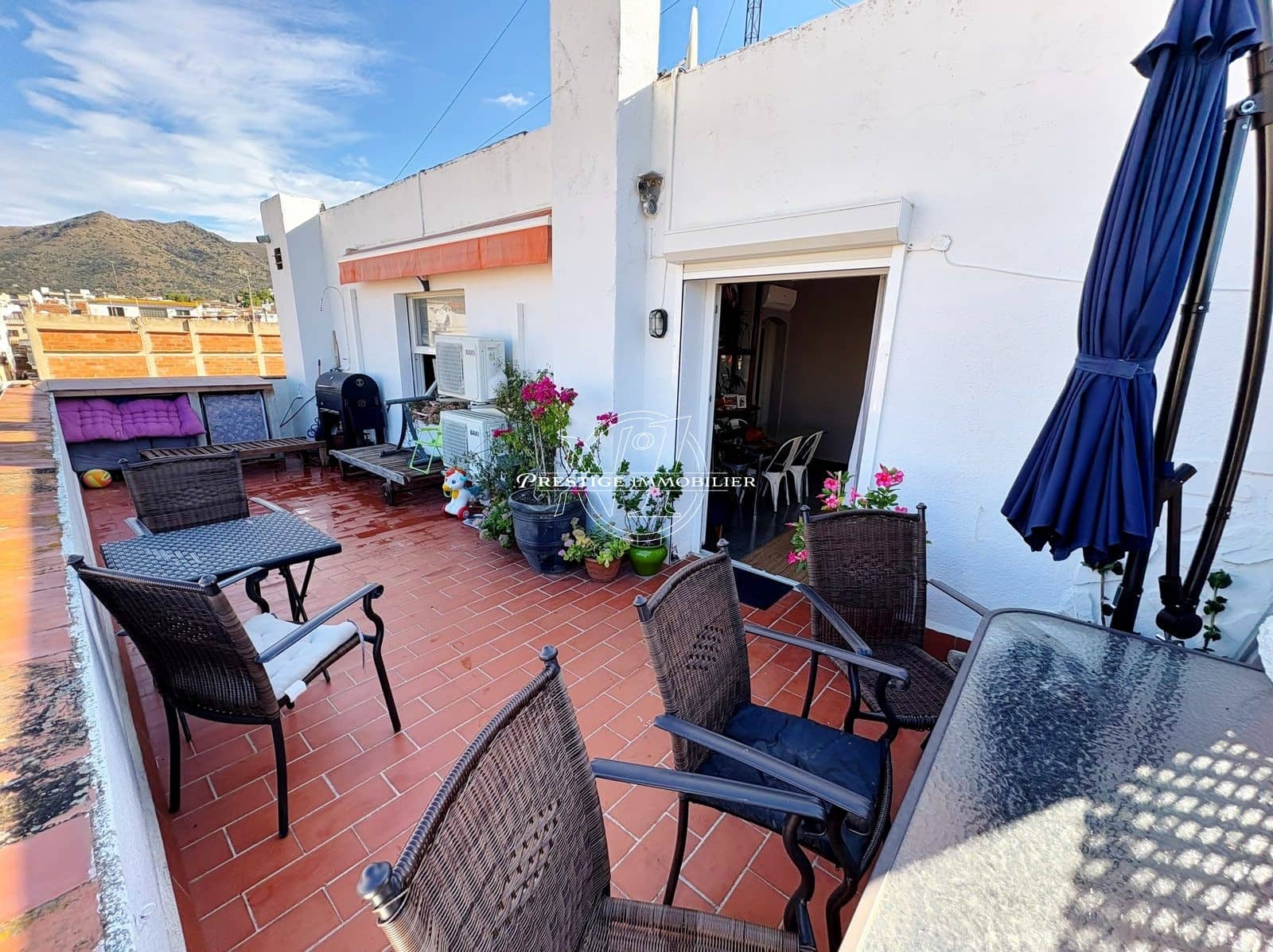 2 bedroom Apartment for sale in Roses - € 275,000 (Ref: 9373930)