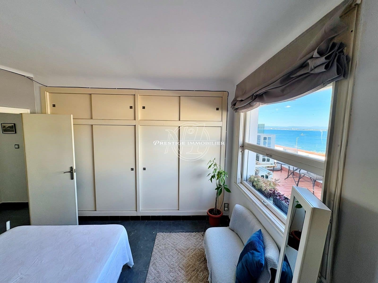 2 bedroom Apartment for sale in Roses - € 275,000 (Ref: 9373930)