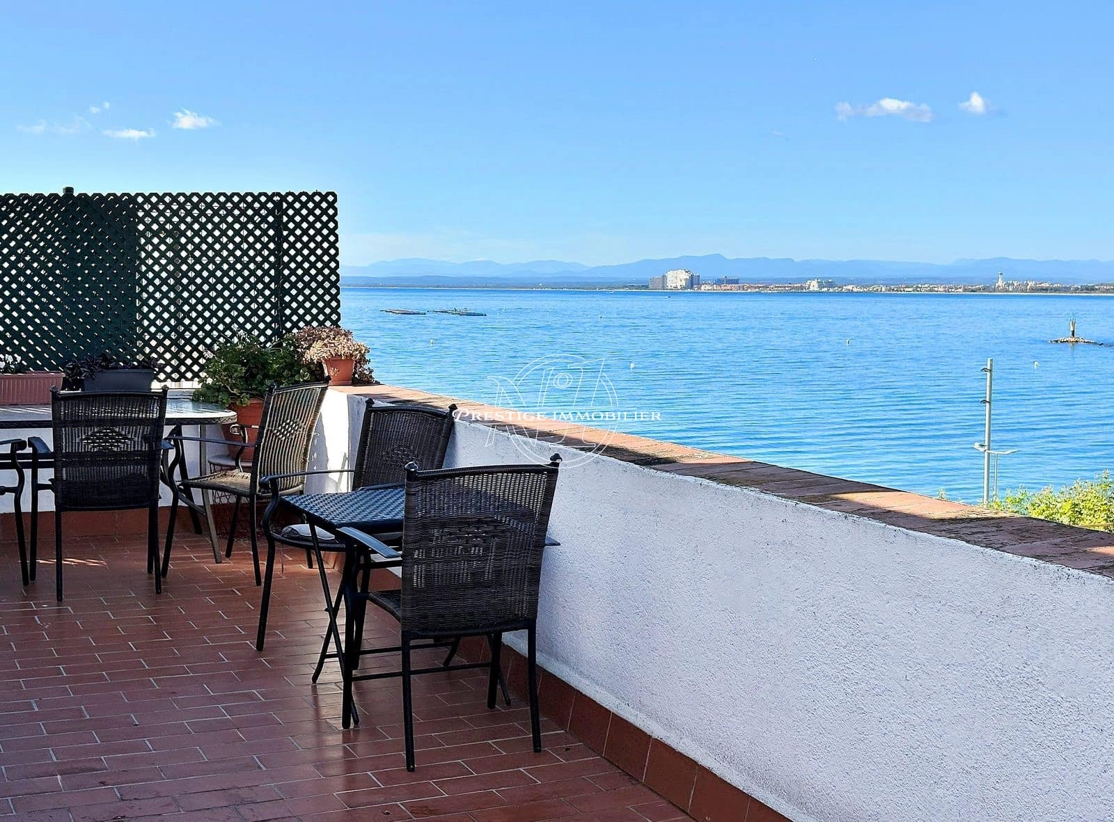 2 bedroom Apartment for sale in Roses - € 275,000 (Ref: 9373930)