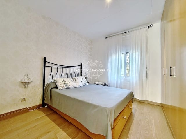 2 bedroom Apartment for sale in Roses - € 179,000 (Ref: 9378270)