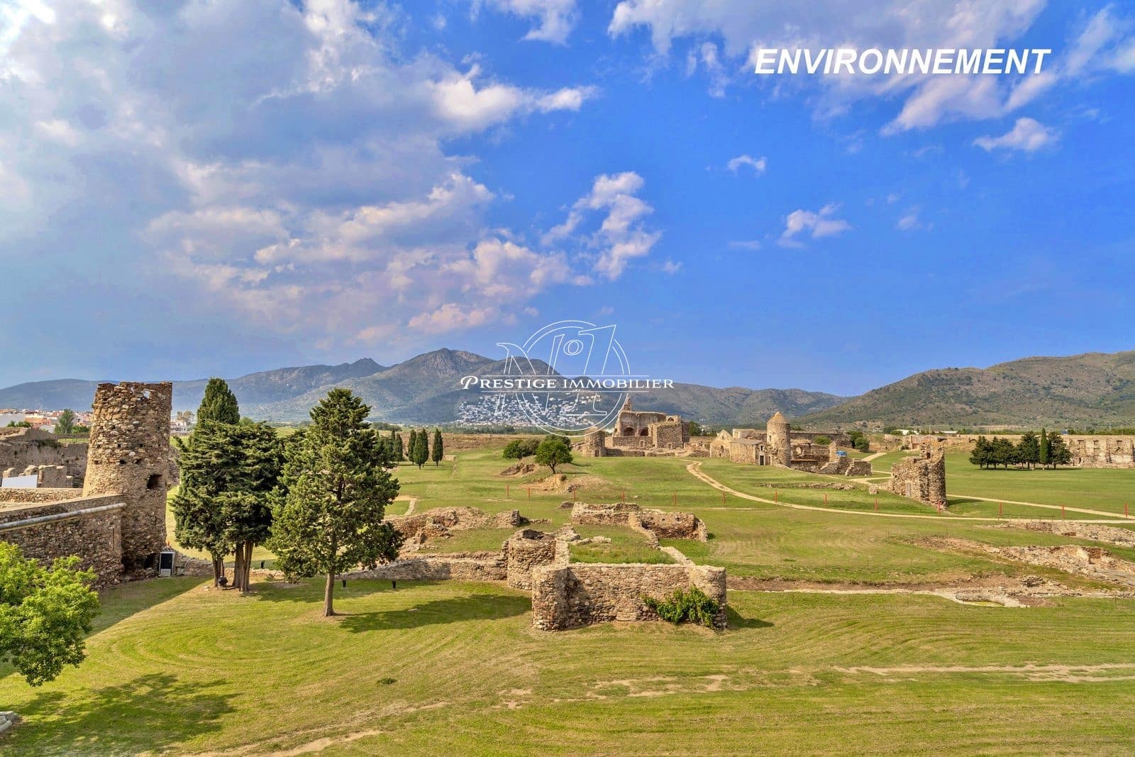 3 bedroom Apartment for sale in Roses - € 259,000 (Ref: 9385555)