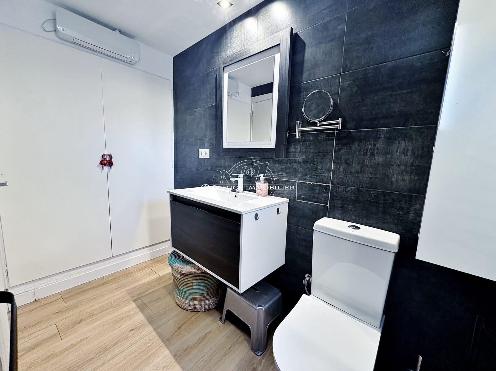 3 bedroom Apartment for sale in Roses - € 259,000 (Ref: 9385555)