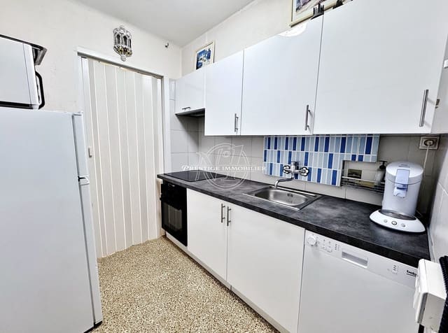 Appartement à vendre à Roses - 161 000 € (Ref: 9385556)