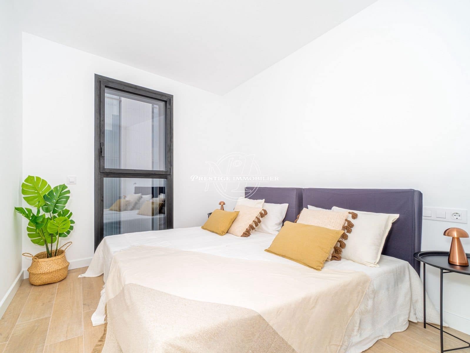 2 bedroom Apartment for sale in Roses - € 310,000 (Ref: 9395870)