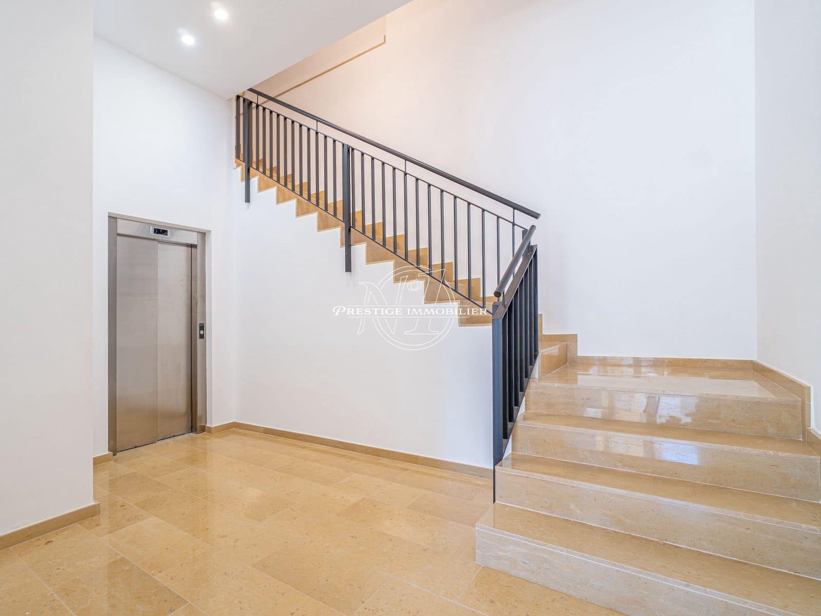 2 bedroom Apartment for sale in Roses - € 310,000 (Ref: 9395870)