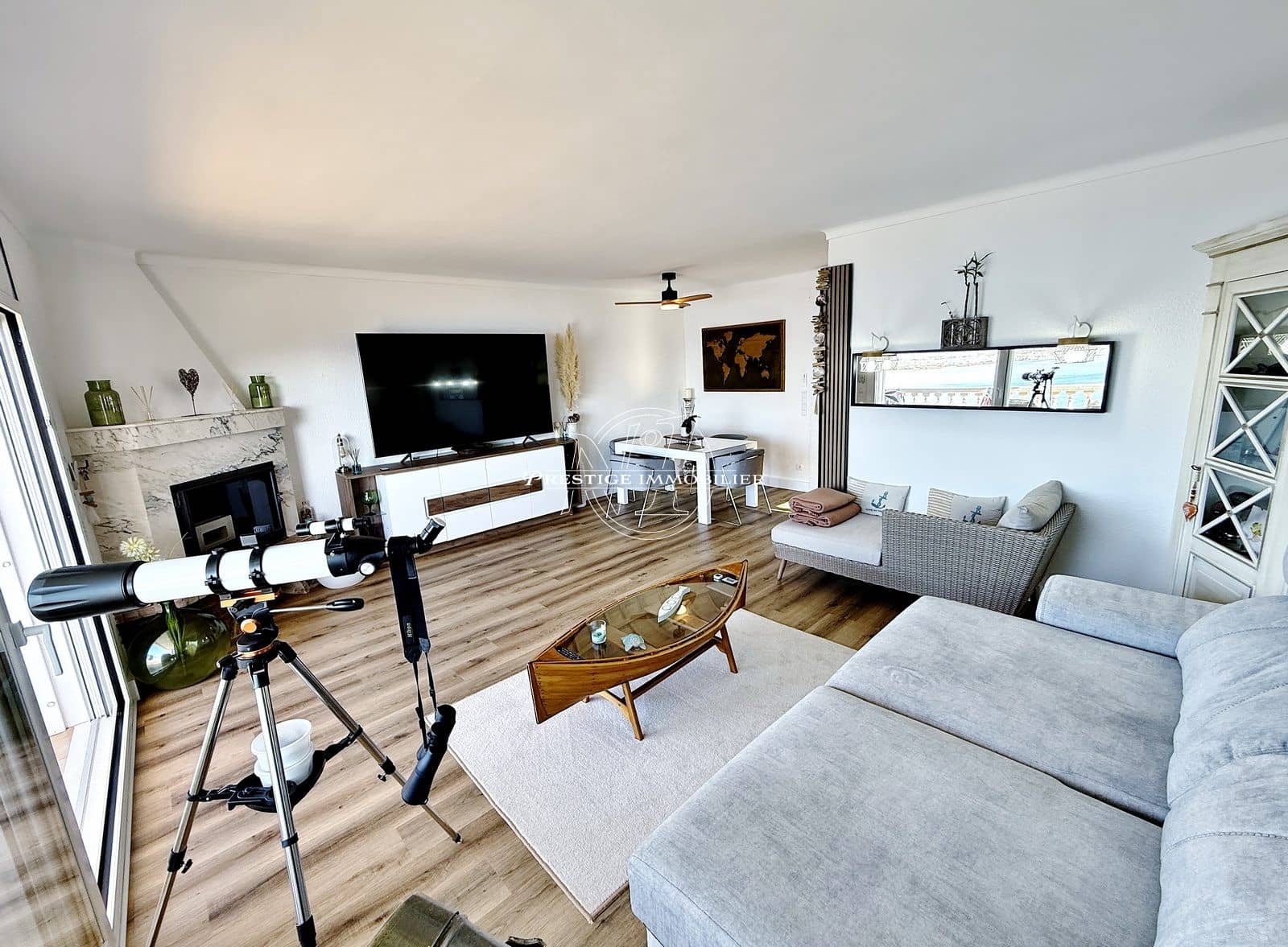 2 bedroom Apartment for sale in Roses with pool - € 499,000 (Ref: 9402560)