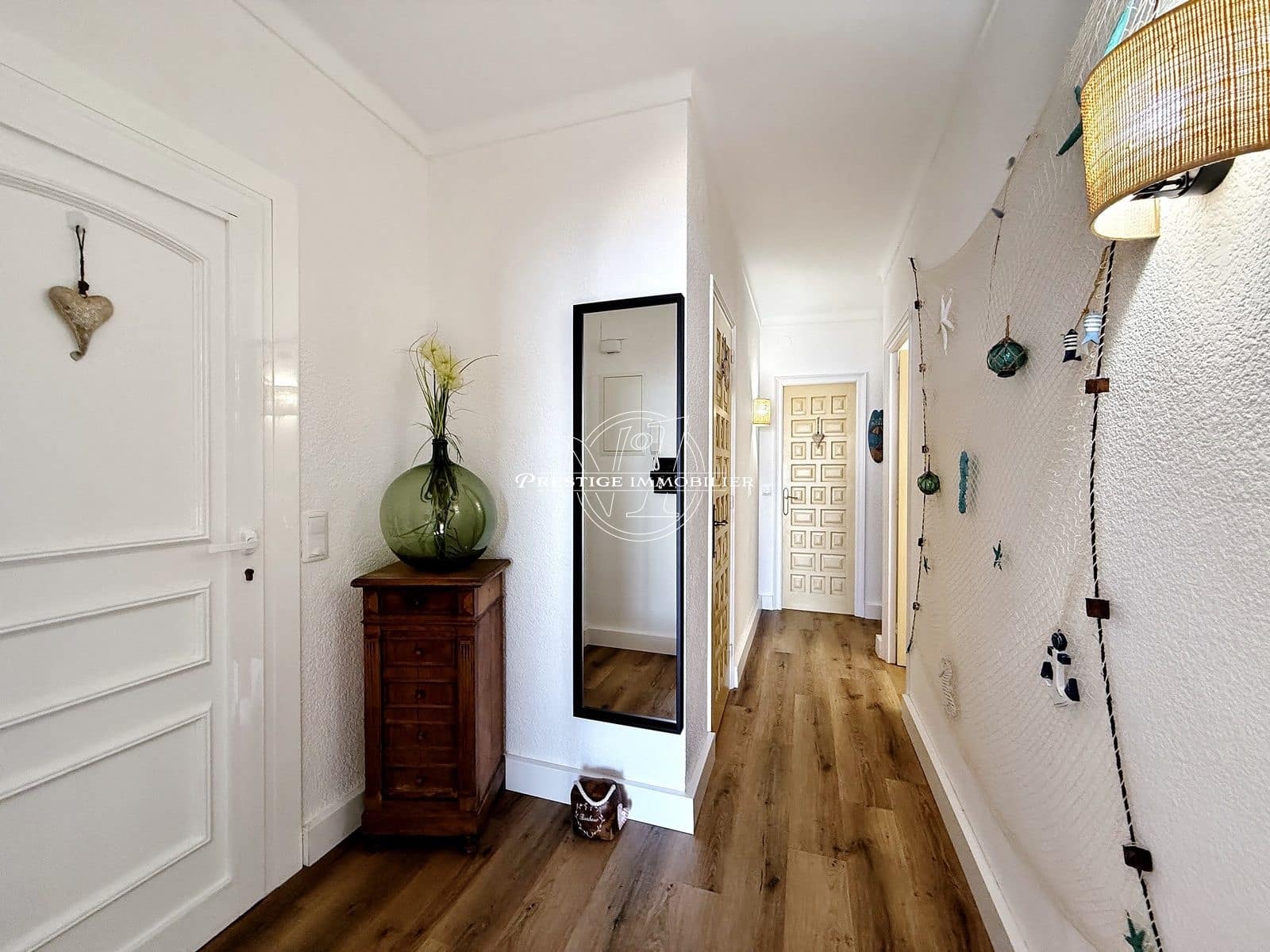 2 bedroom Apartment for sale in Roses with pool - € 499,000 (Ref: 9402560)