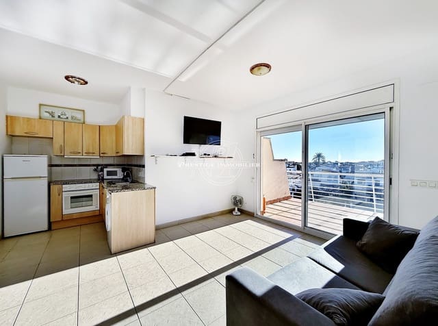 2 slaapkamer Appartement te koop in Empuriabrava, Castelló d'Empúries met zwembad - € 199.000 (Ref: 9404755)