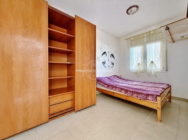 2 slaapkamer Appartement te koop in Empuriabrava, Castelló d'Empúries met zwembad - € 199.000 (Ref: 9404755)