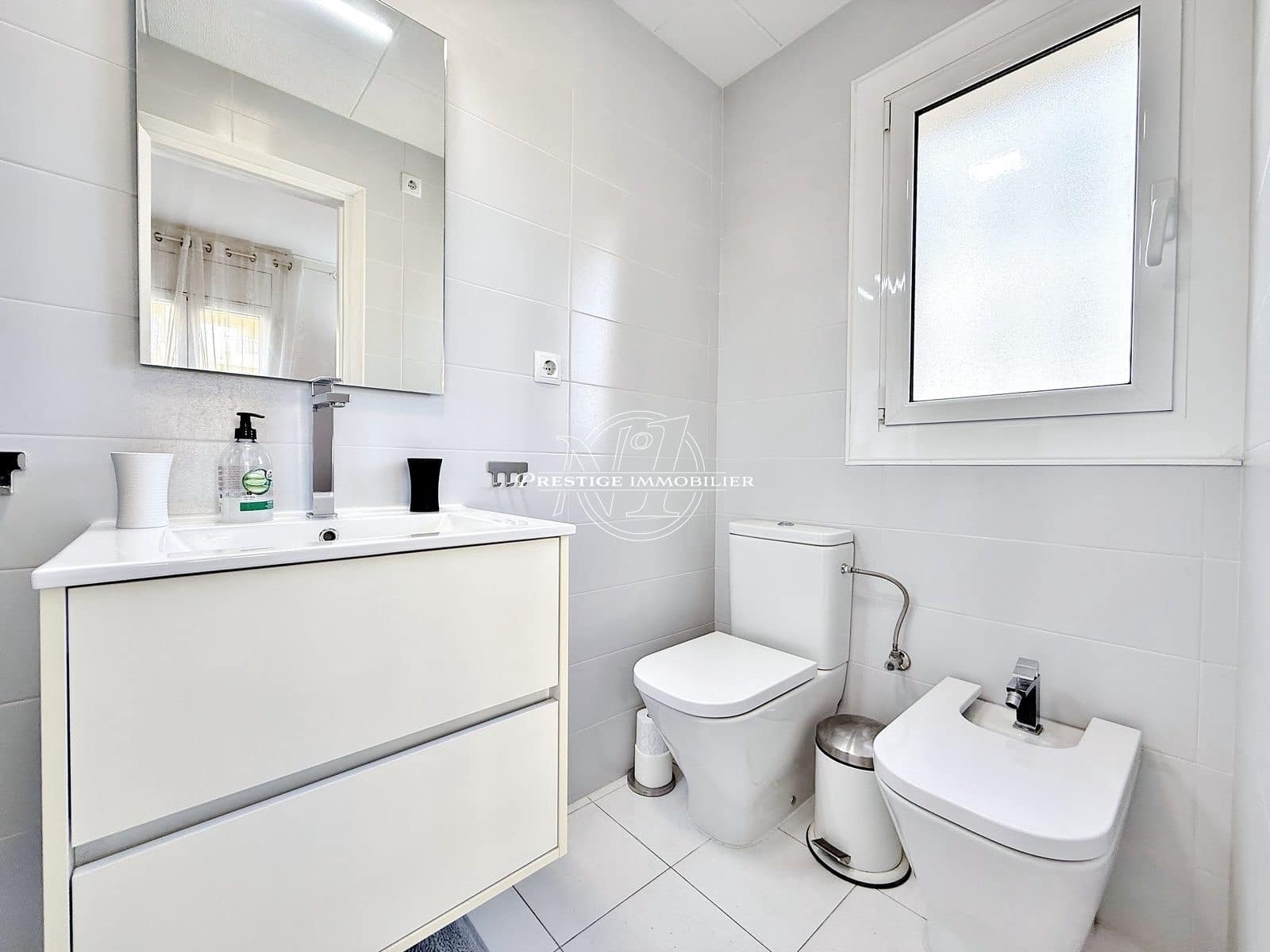 2 bedroom Apartment for sale in Roses - € 330,000 (Ref: 9415242)