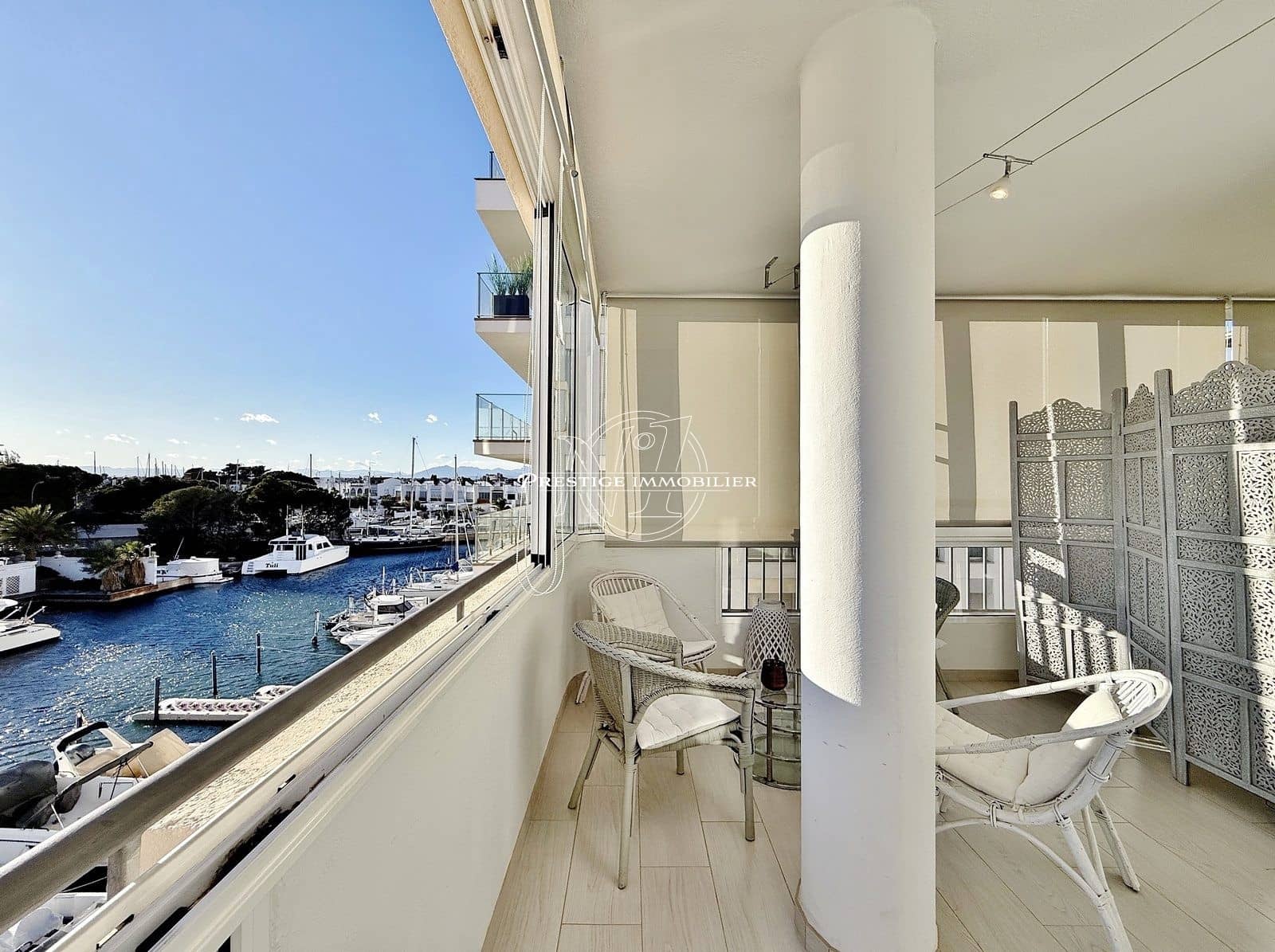 2 bedroom Apartment for sale in Roses - € 330,000 (Ref: 9415242)