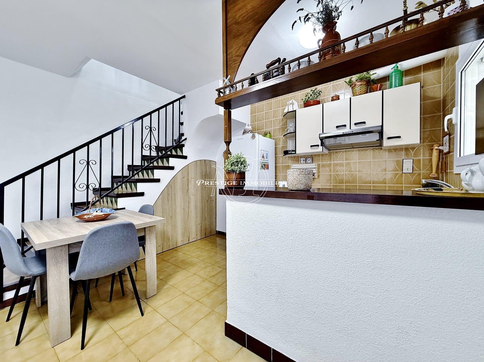 2 bedroom Apartment for sale in Roses with pool - € 245,000 (Ref: 9433377)