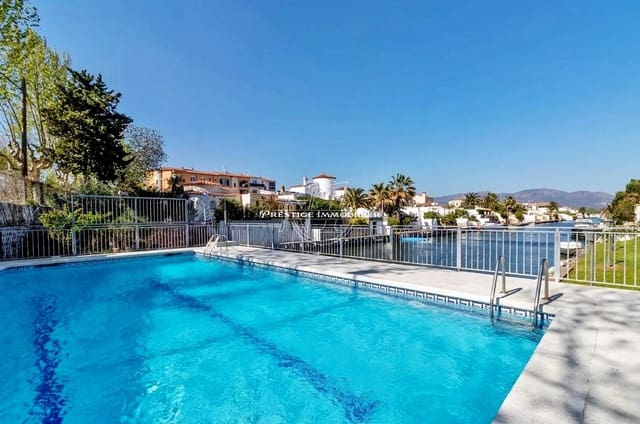 1 soveværelse Lejlighed til salg i Empuriabrava, Castelló d'Empúries med swimmingpool - € 159.000 (Ref: 9448670)