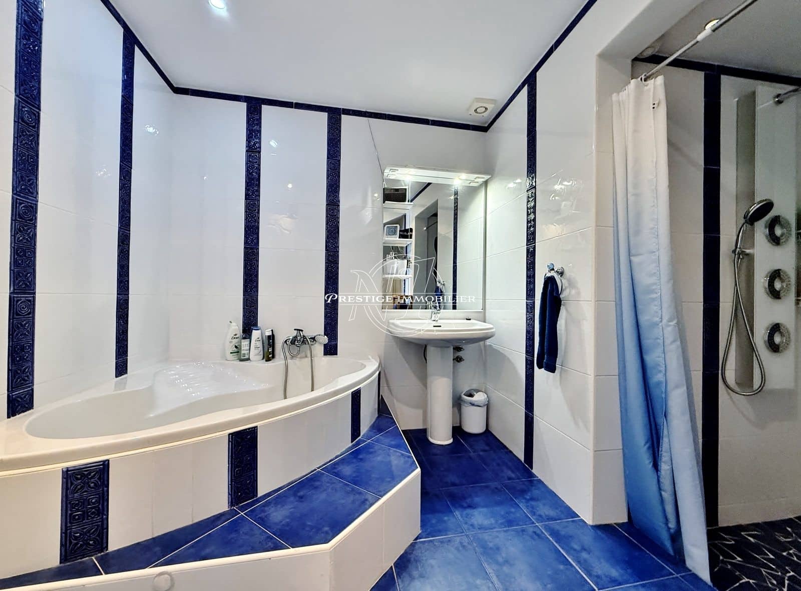 4 sypialnia Willa na sprzedaż w Roses z basenem - 695 000 € (Ref: 9511983)