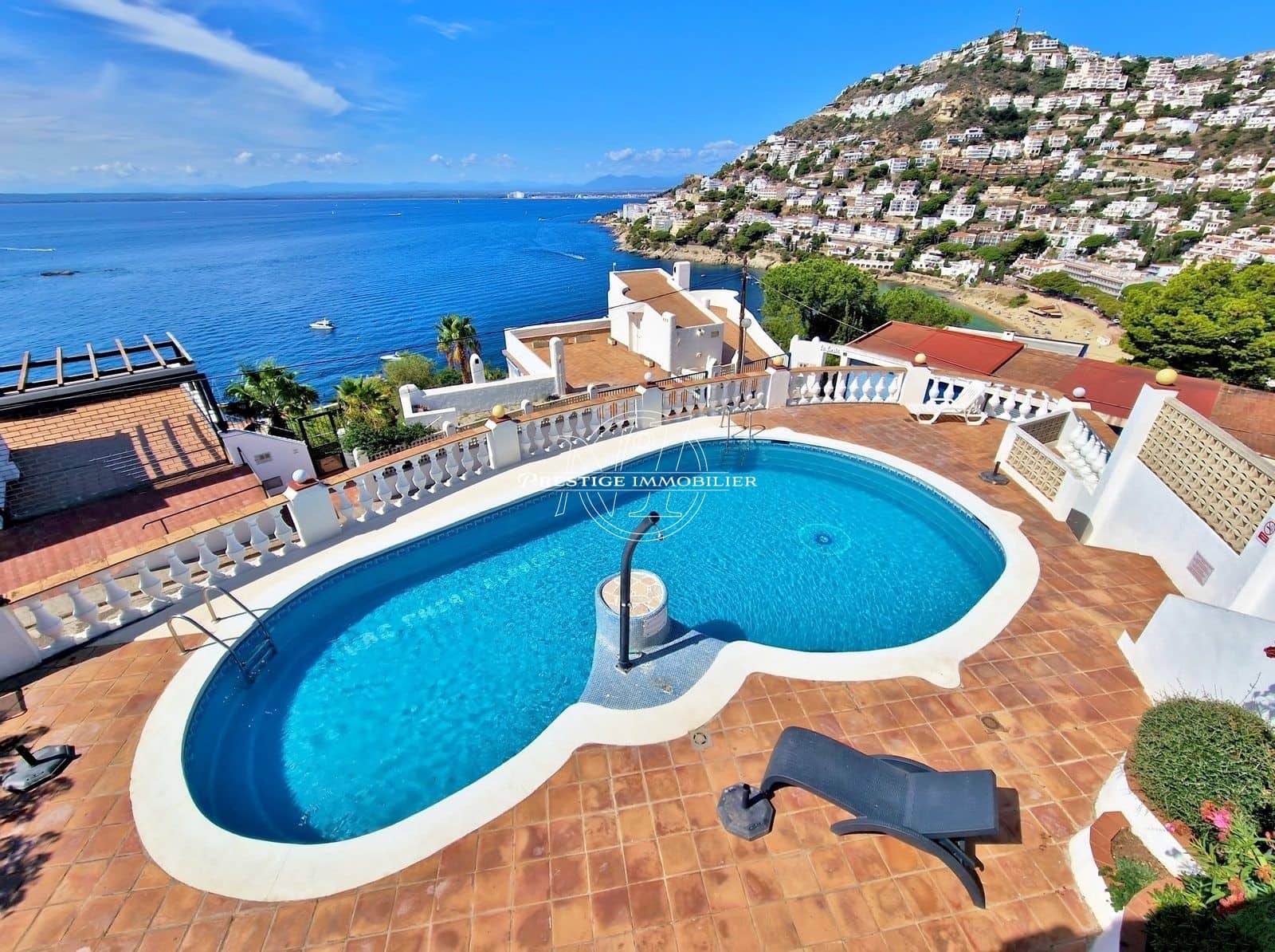 4 sypialnia Willa na sprzedaż w Roses z basenem - 695 000 € (Ref: 9511983)