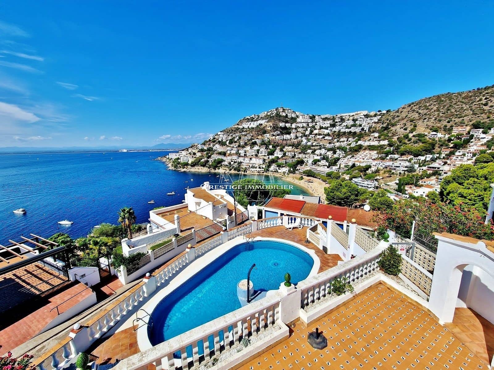 4 sypialnia Willa na sprzedaż w Roses z basenem - 695 000 € (Ref: 9511983)