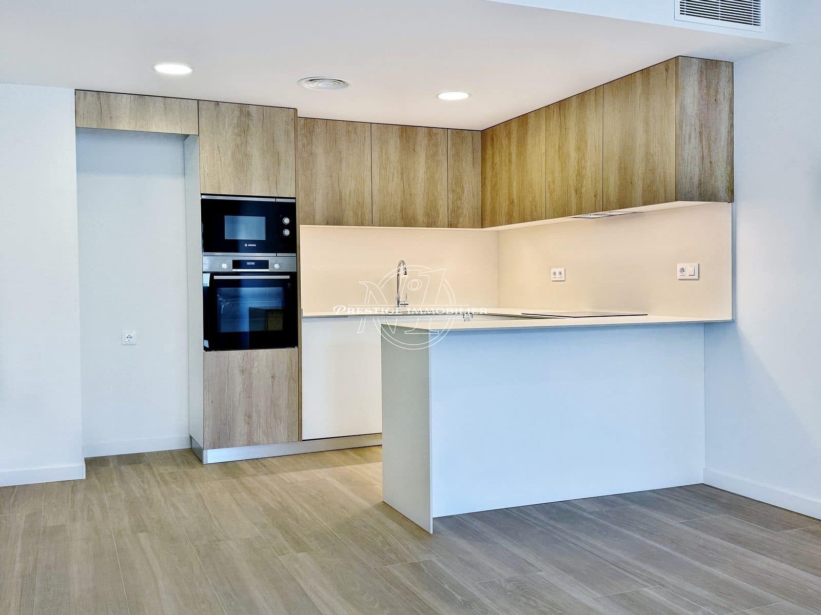 3 bedroom Apartment for sale in Roses with pool - € 347,800 (Ref: 9518866)