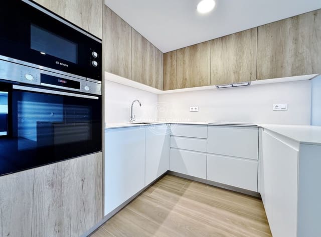 3 soverom Leilighet til salgs i Roses med svømmebasseng - € 347 800 (Ref: 9518866)