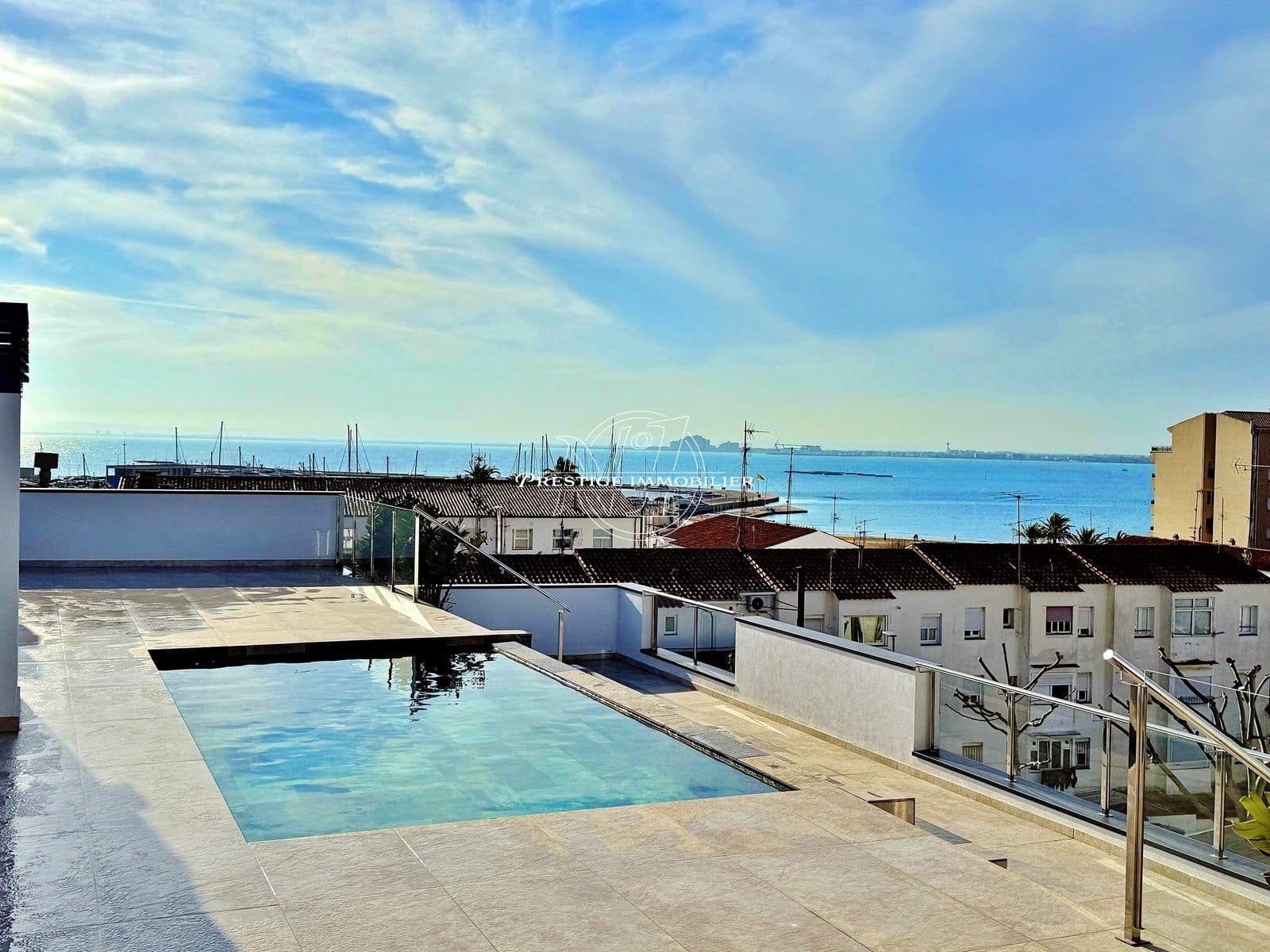 3 bedroom Apartment for sale in Roses with pool - € 347,800 (Ref: 9518866)