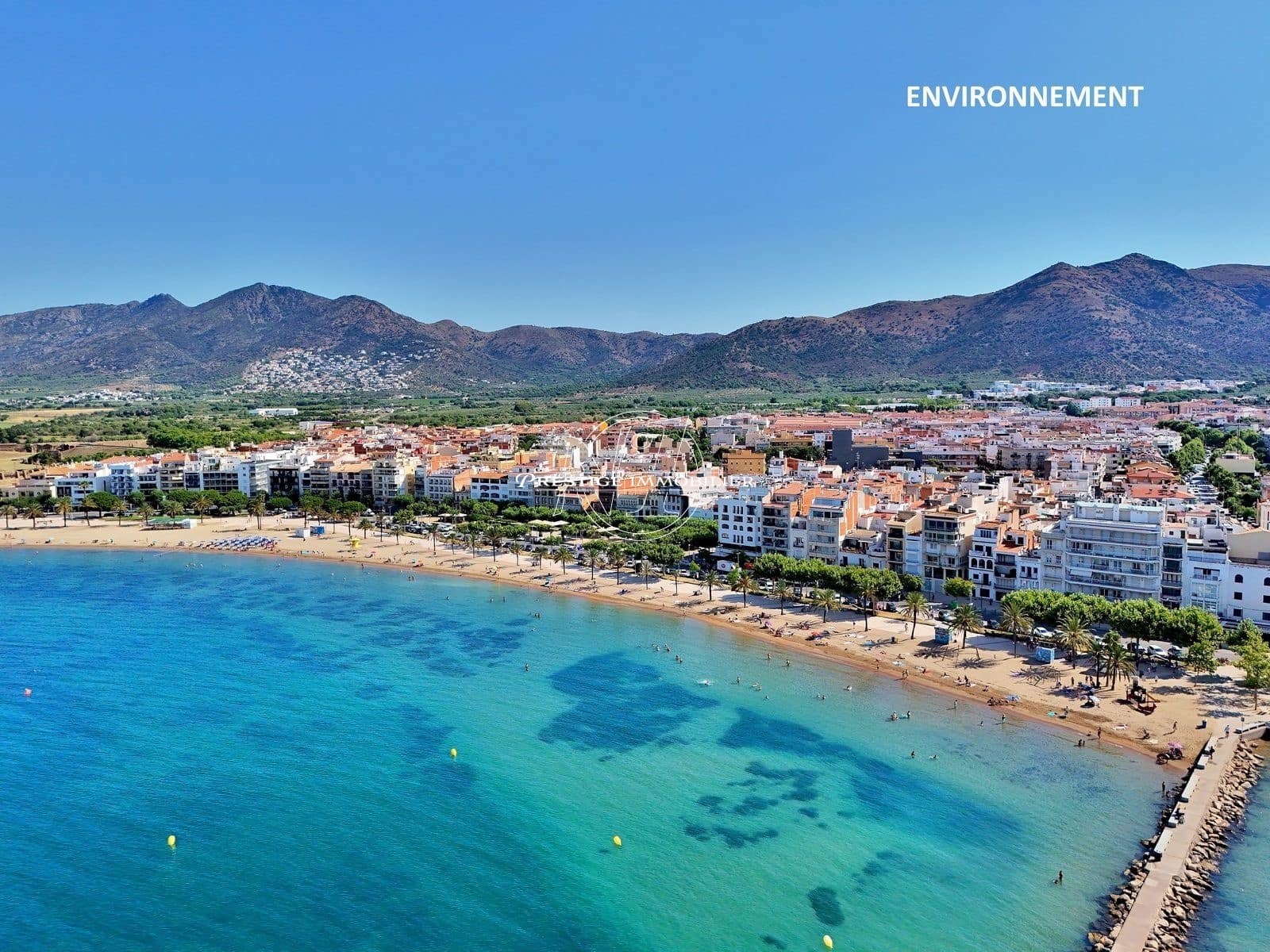 3 bedroom Apartment for sale in Roses with pool - € 347,800 (Ref: 9518866)