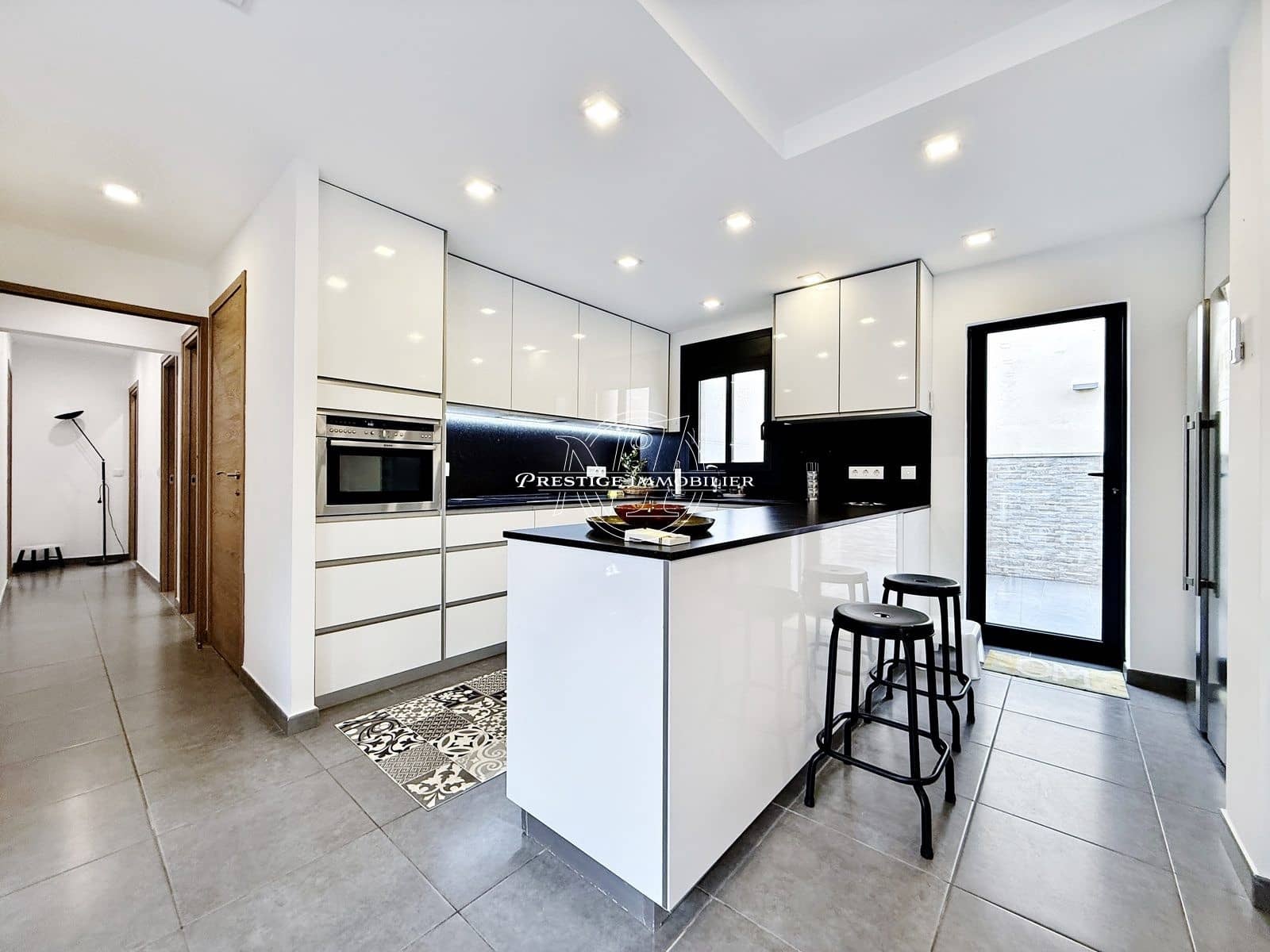 3 soverom Villa til salgs i Empuriabrava med svømmebasseng - € 530 000 (Ref: 9524113)