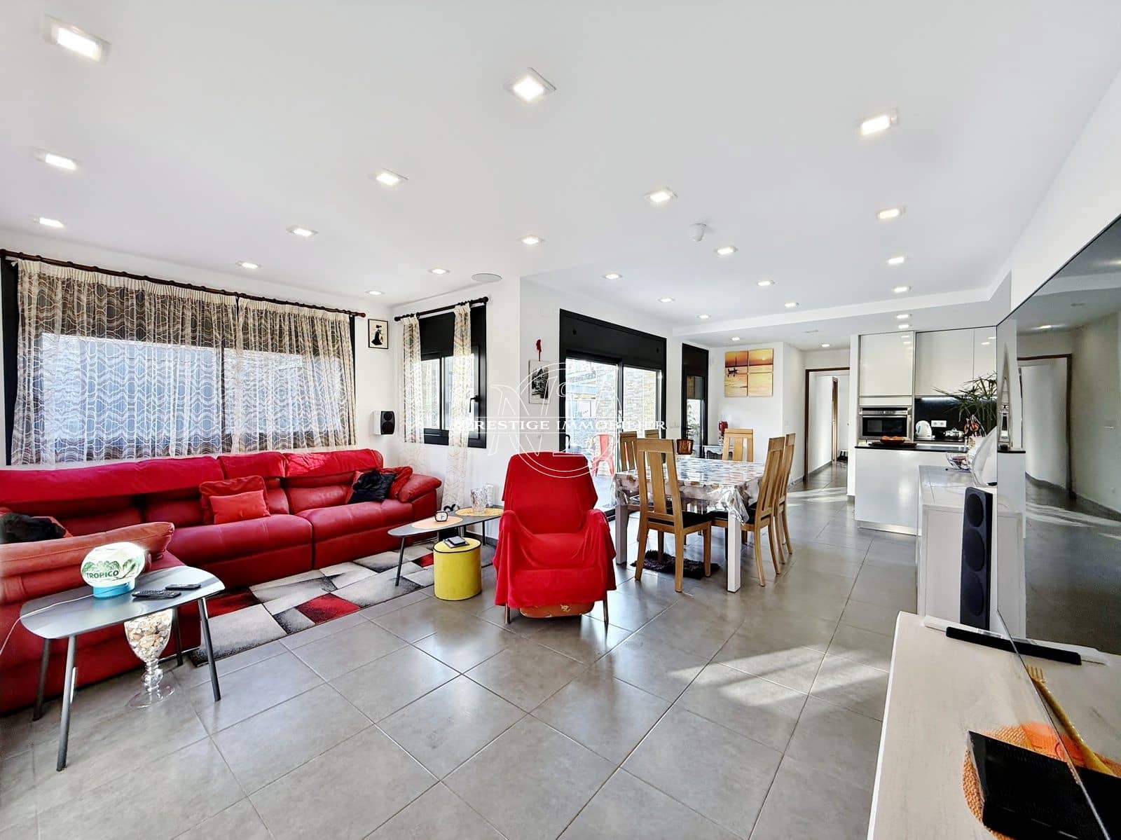 3 soverom Villa til salgs i Empuriabrava med svømmebasseng - € 530 000 (Ref: 9524113)