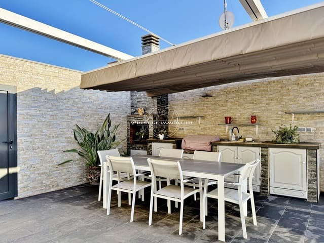 3 soverom Villa til salgs i Empuriabrava, Castelló d'Empúries med svømmebasseng - € 530 000 (Ref: 9524113)