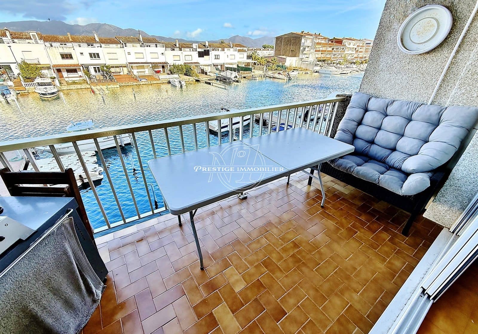 2 Zimmer Apartment zu verkaufen in Empuriabrava - 226.000 € (Ref: 9542637)