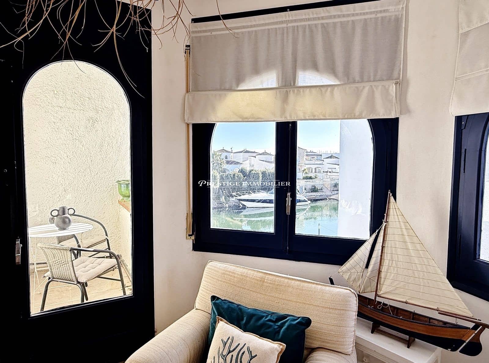 Casa de 3 habitaciones en Empuriabrava en venta - 375.000 € (Ref: 9557783)