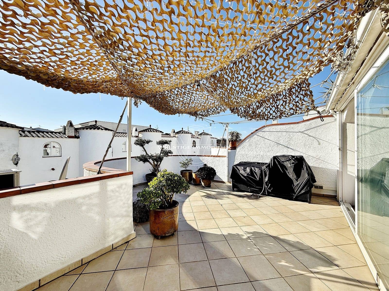 Casa de 3 habitaciones en Empuriabrava en venta - 375.000 € (Ref: 9557783)