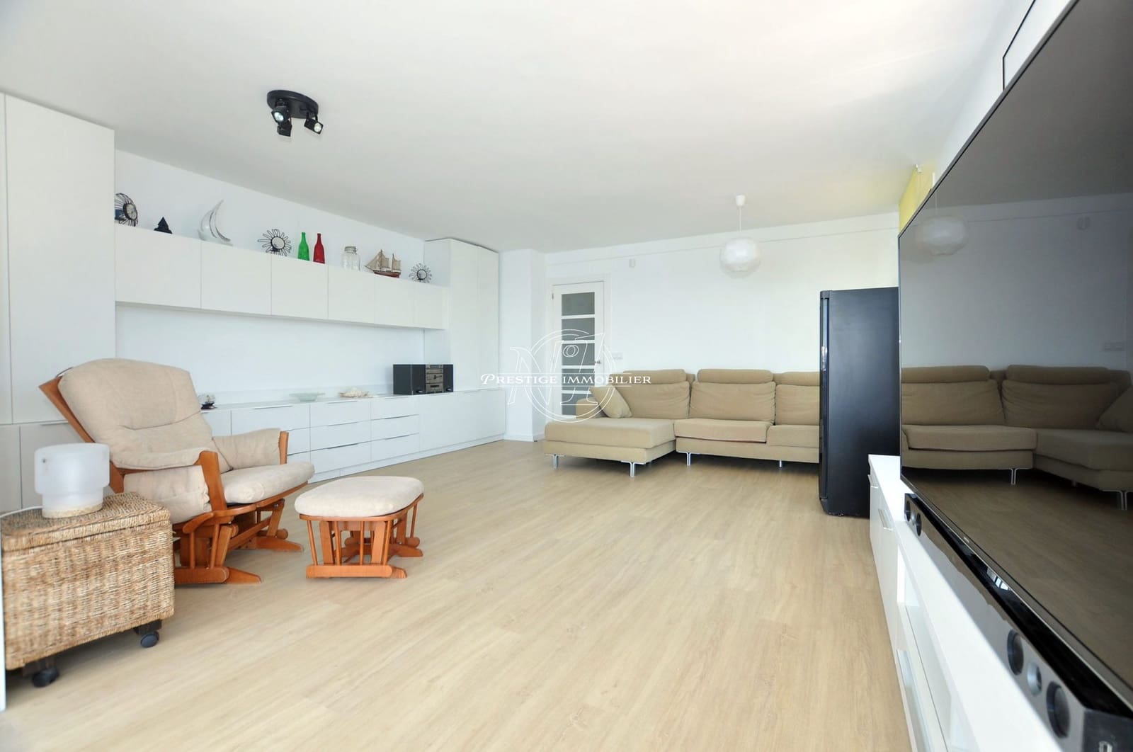 2 slaapkamer Appartement te koop in Roses - € 385.000 (Ref: 9615391)