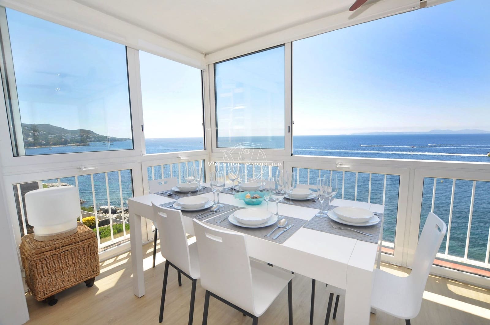 2 slaapkamer Appartement te koop in Roses - € 385.000 (Ref: 9615391)