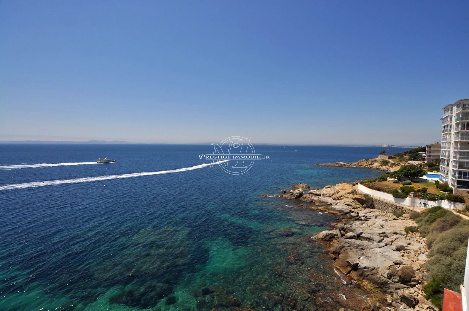 2 slaapkamer Appartement te koop in Roses - € 385.000 (Ref: 9615391)