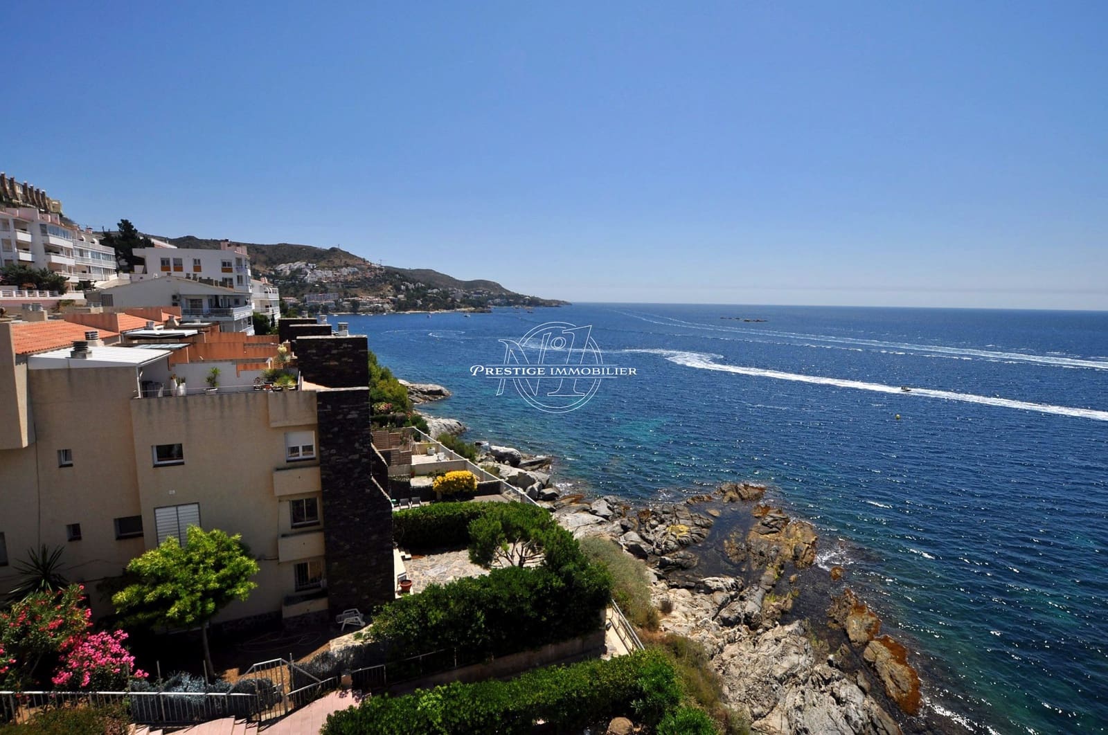 2 slaapkamer Appartement te koop in Roses - € 385.000 (Ref: 9615391)