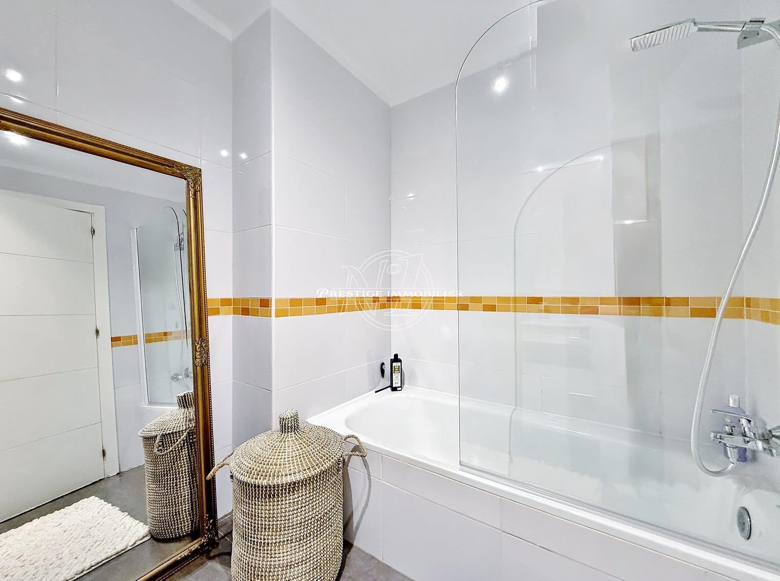 2 slaapkamer Appartement te koop in Roses - € 215.000 (Ref: 9634181)