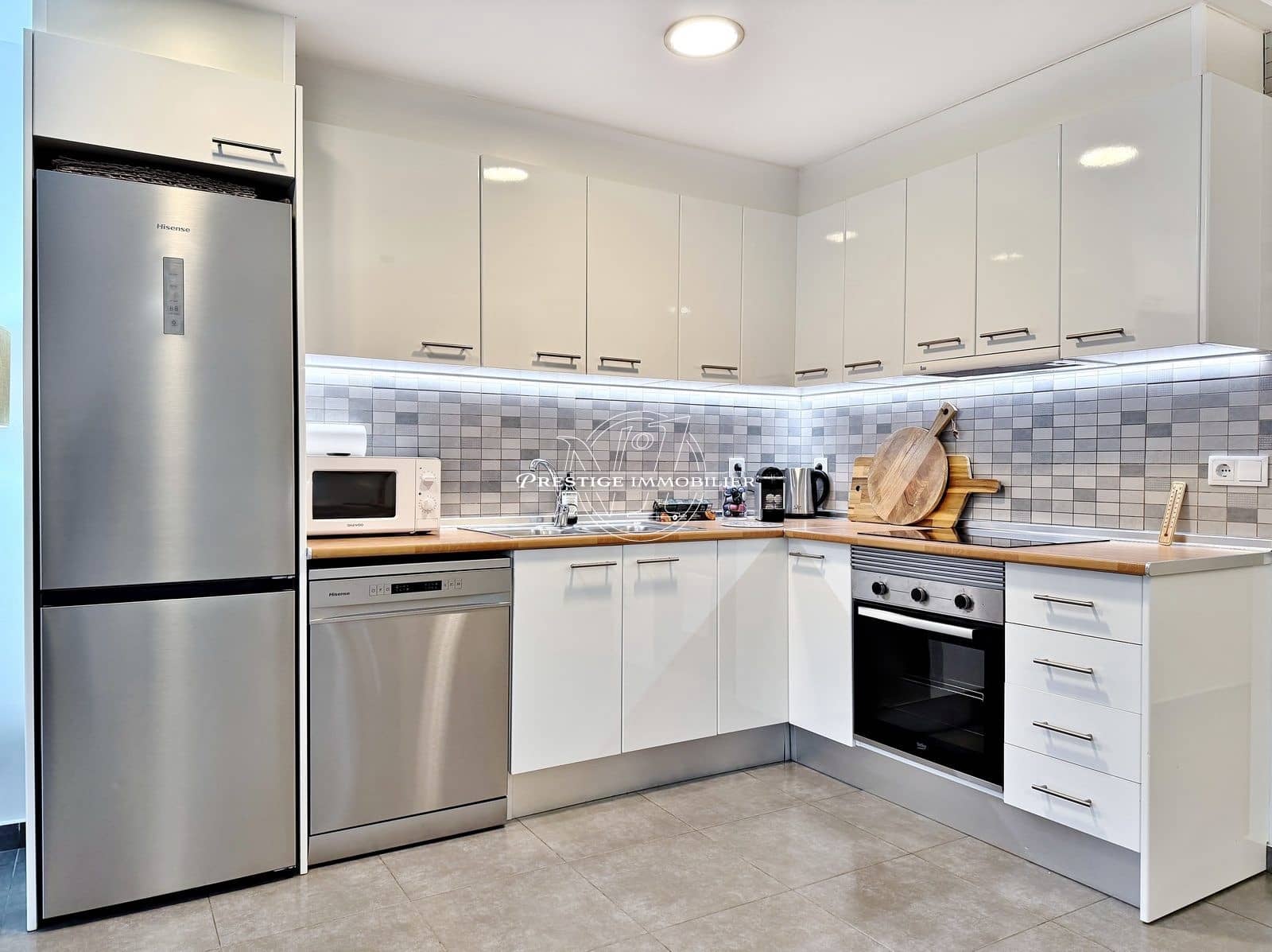 2 slaapkamer Appartement te koop in Roses - € 215.000 (Ref: 9634181)